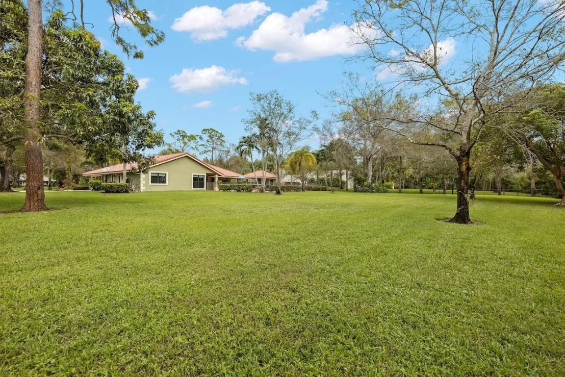 Photo of 14897 Horseshoe Trace