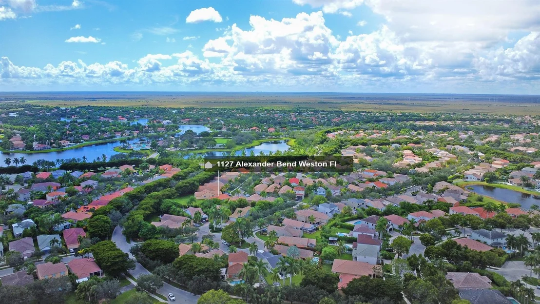 Photo of 1127 Alexander Bend