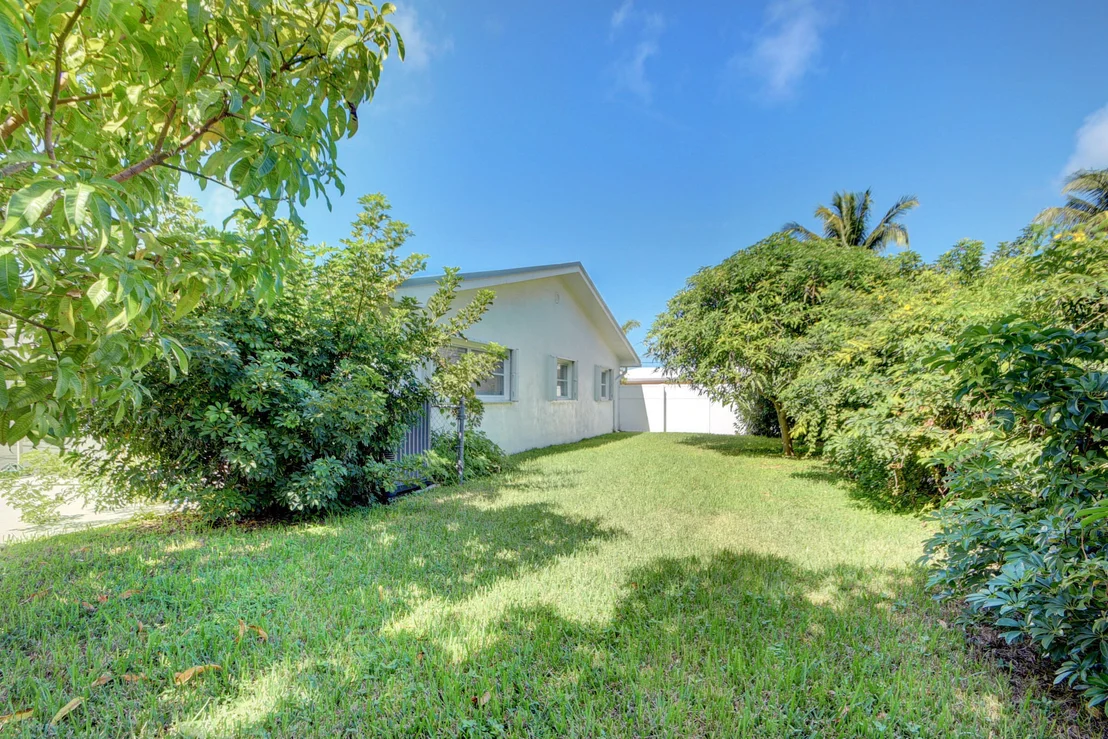 Photo of 1171 BIMINI Lane