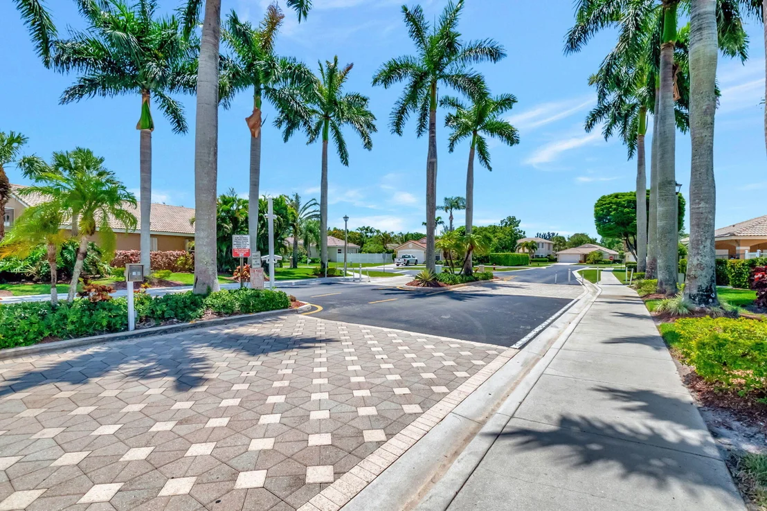 Photo of 8171 Palm Gate Drive