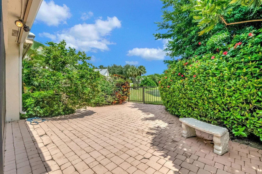 Photo of 20023 Waters Edge Drive