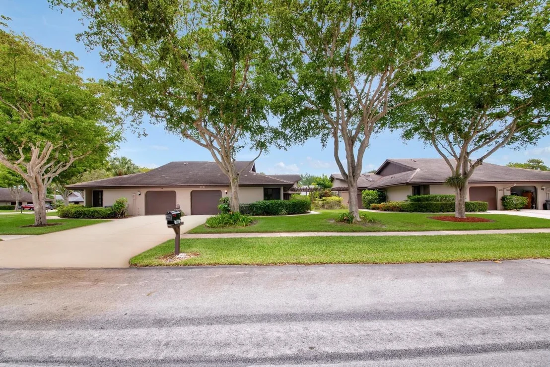 Photo of 5041 Pine Drive