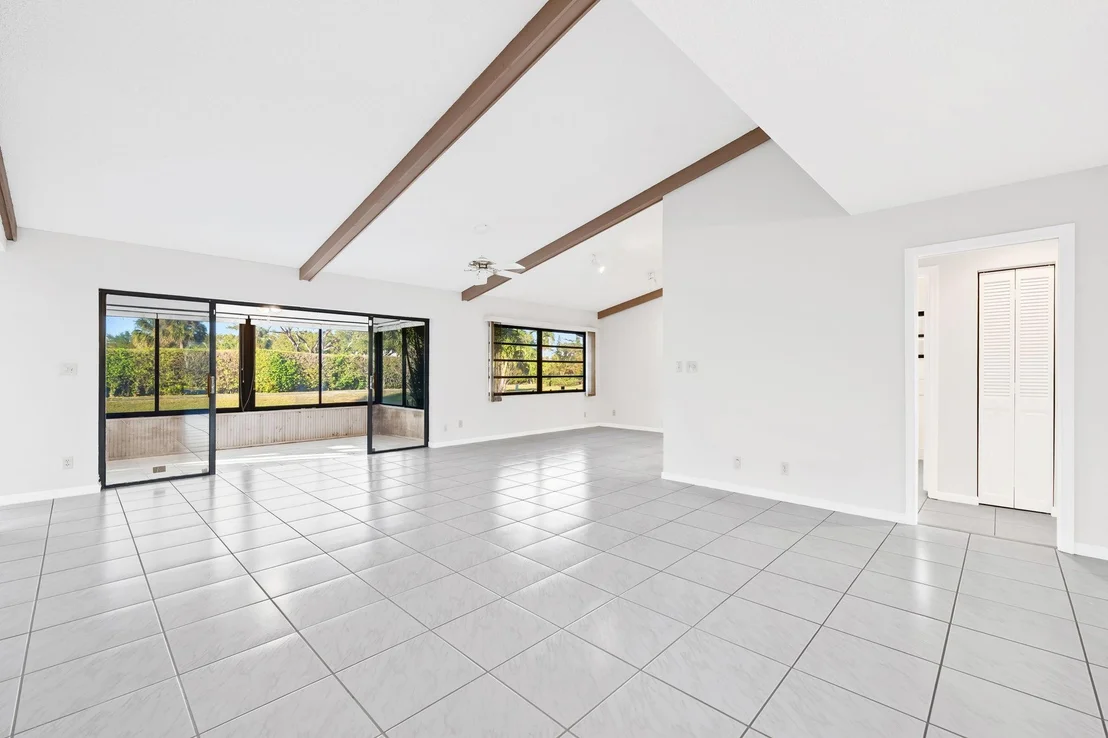 Photo of 6053 Petaluma Drive