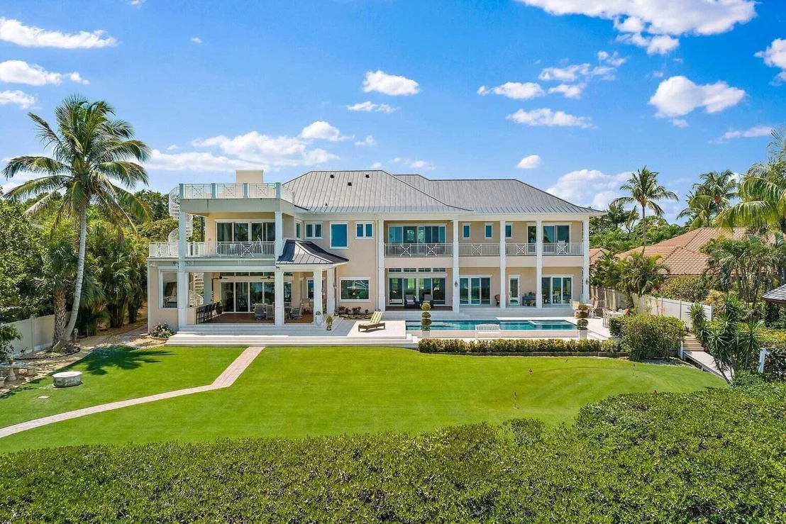 Photo of 5874 Pennock Point Road