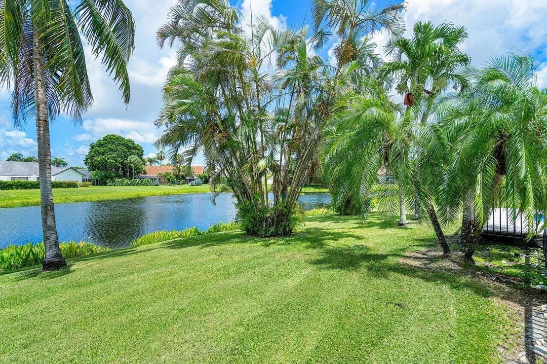 Photo of 9439 Sun Pointe Drive