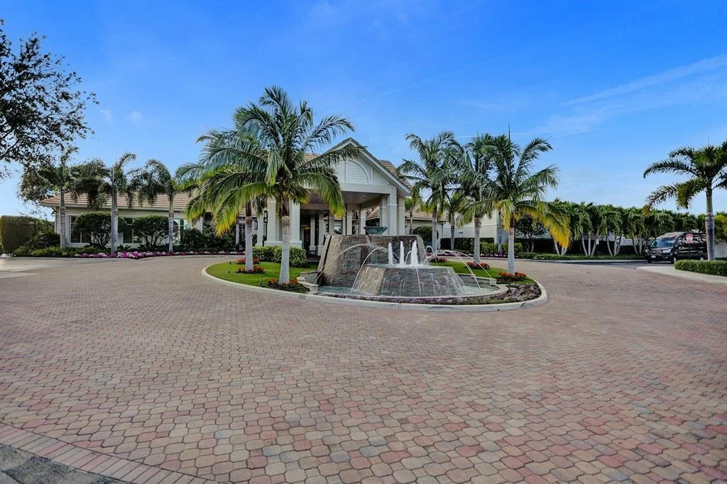 Photo of 6867 Cairnwell Drive