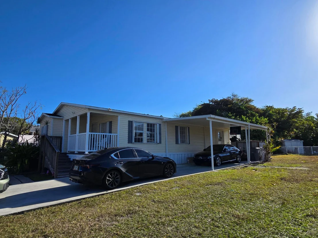 Photo of 22890 Neptune Road