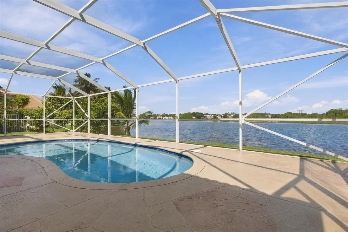 Photo of 1295 WINDSOR Lane