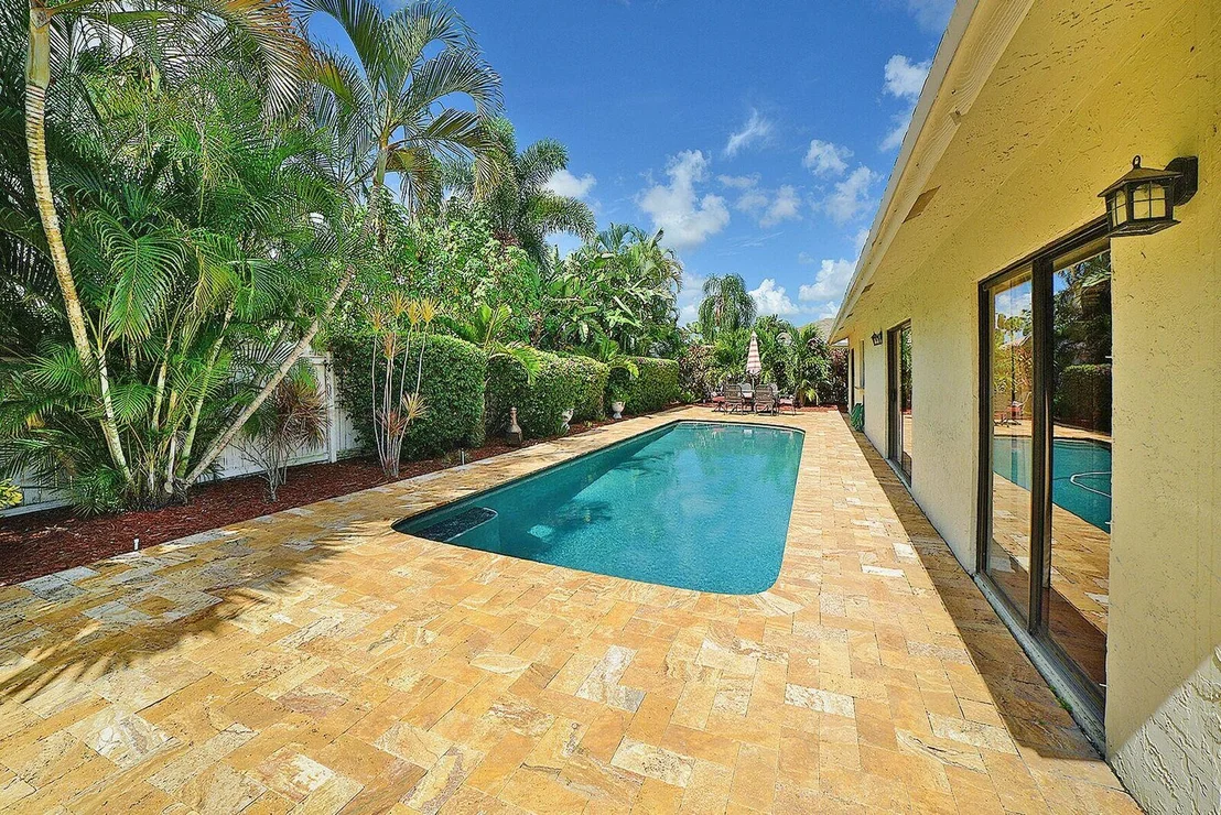 Photo of 4218 Woods End Road