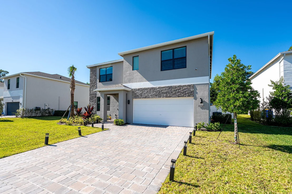 Photo of 6016 SE Violet Lane