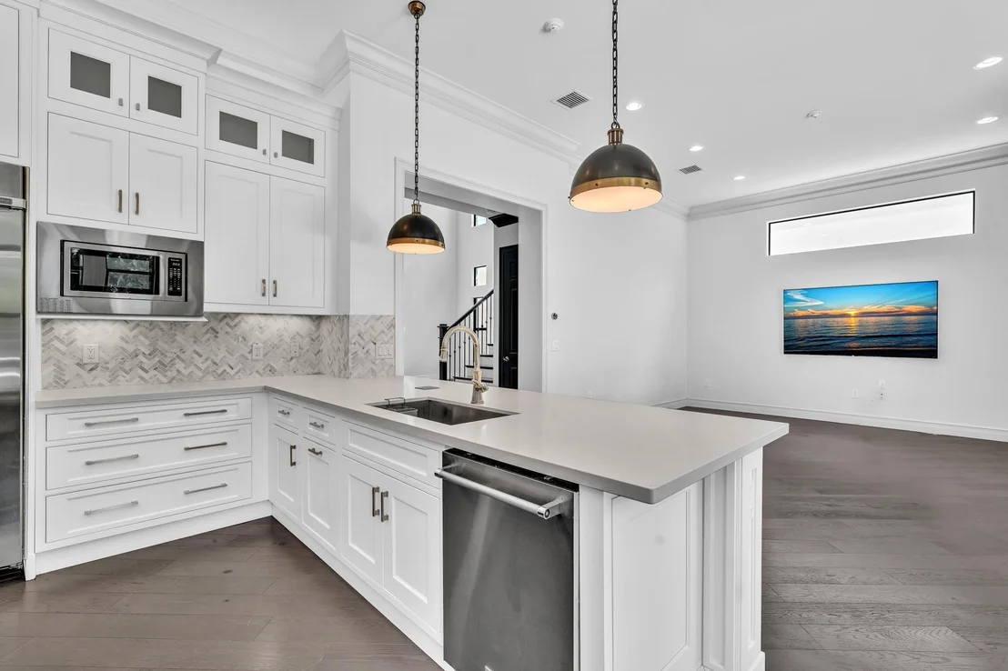 Photo of 16891 Pavilion Way