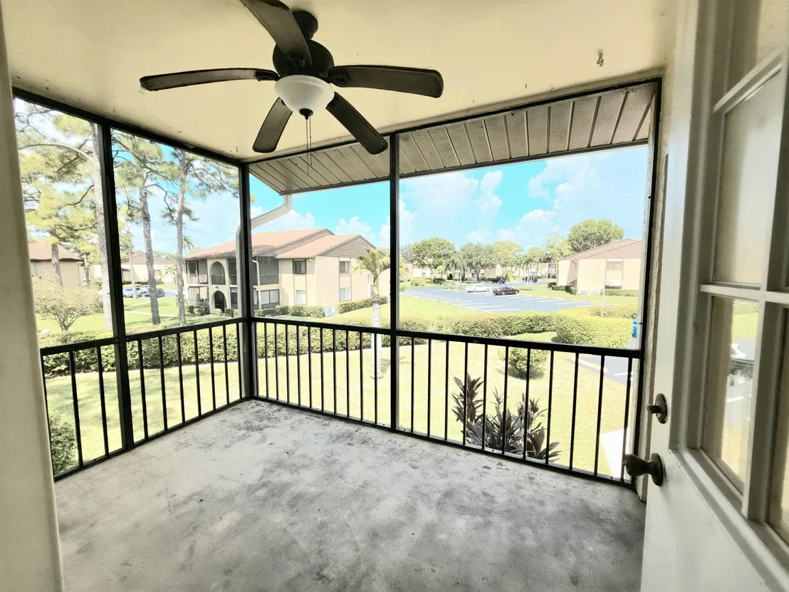 Photo of Unit D2 at 334 Knotty Pine Circle