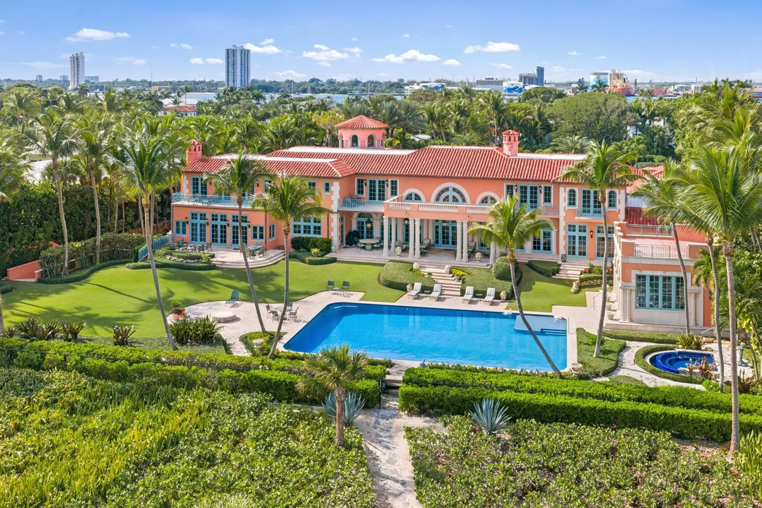 Photo of 1491 N Ocean Boulevard