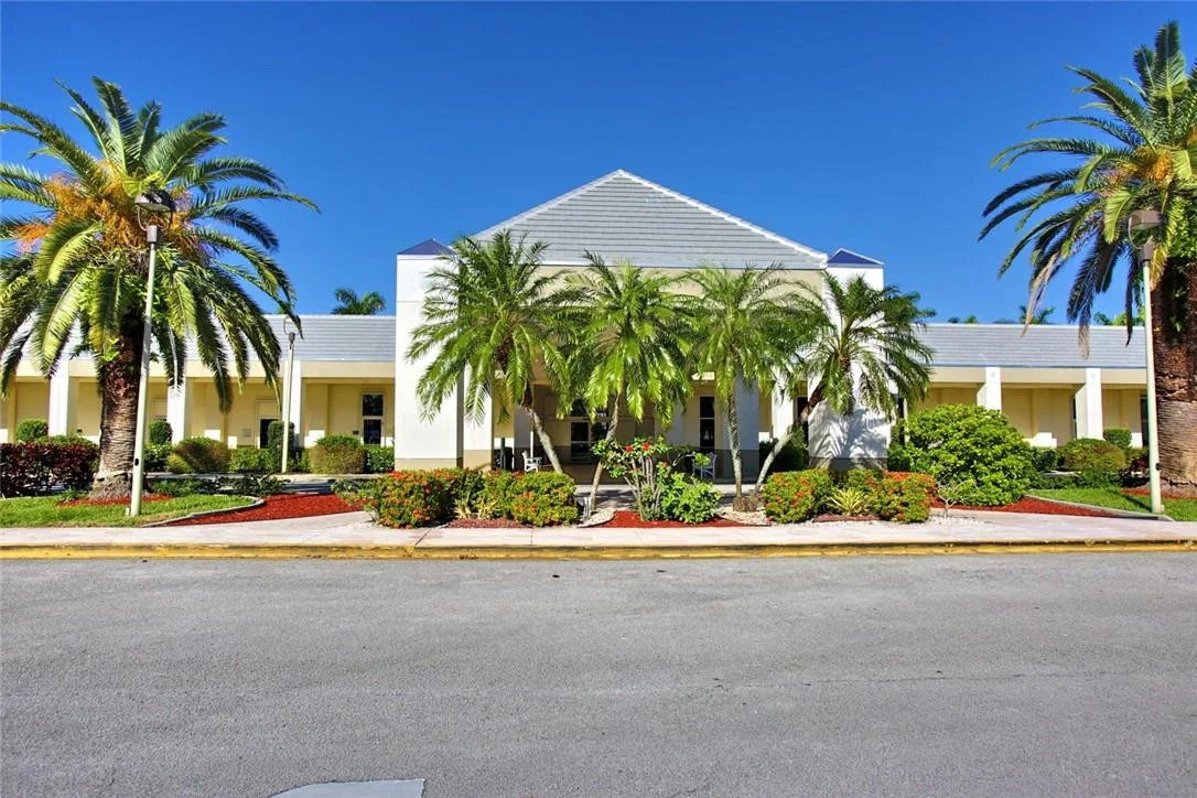 Photo of Unit B2 at 1108 Bahama Bend