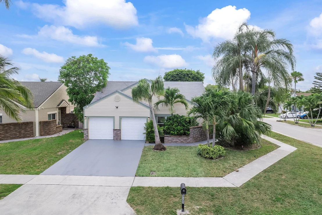 Photo of 23157 Old Inlet Bridge Drive