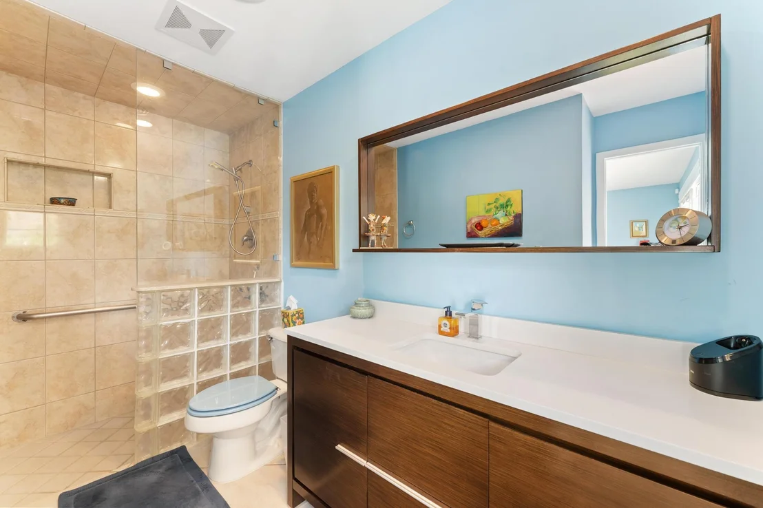 Photo of 8415 Pine Tree Lane