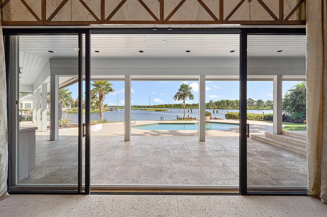 Photo of 231 Commodore Drive
