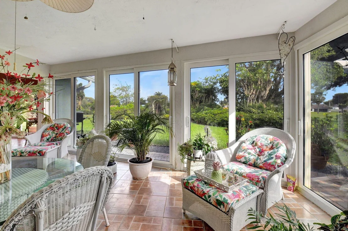 Photo of 3307 Lakeview Drive