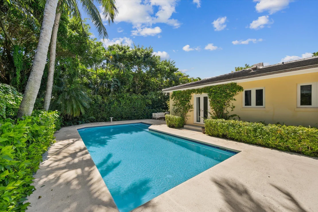 Photo of 274 Monterey Road