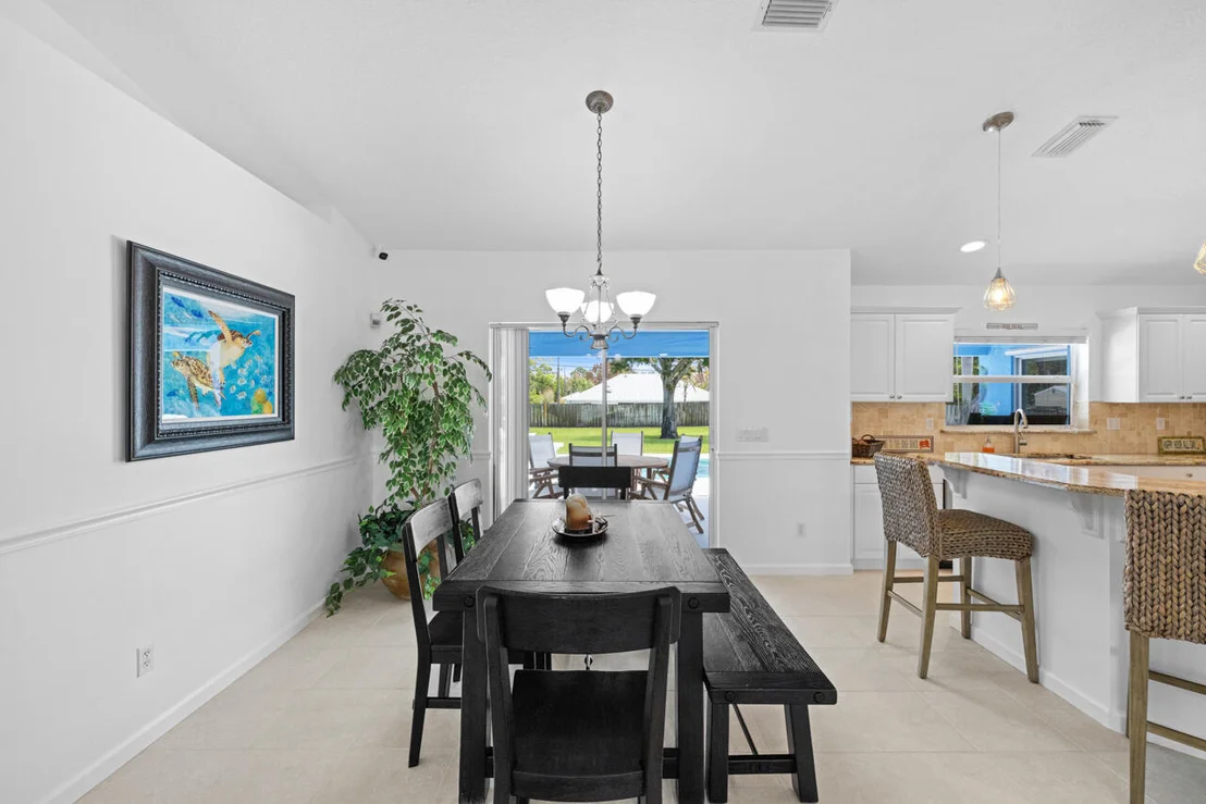 Photo of 5064 SE Horseshoe Point Road