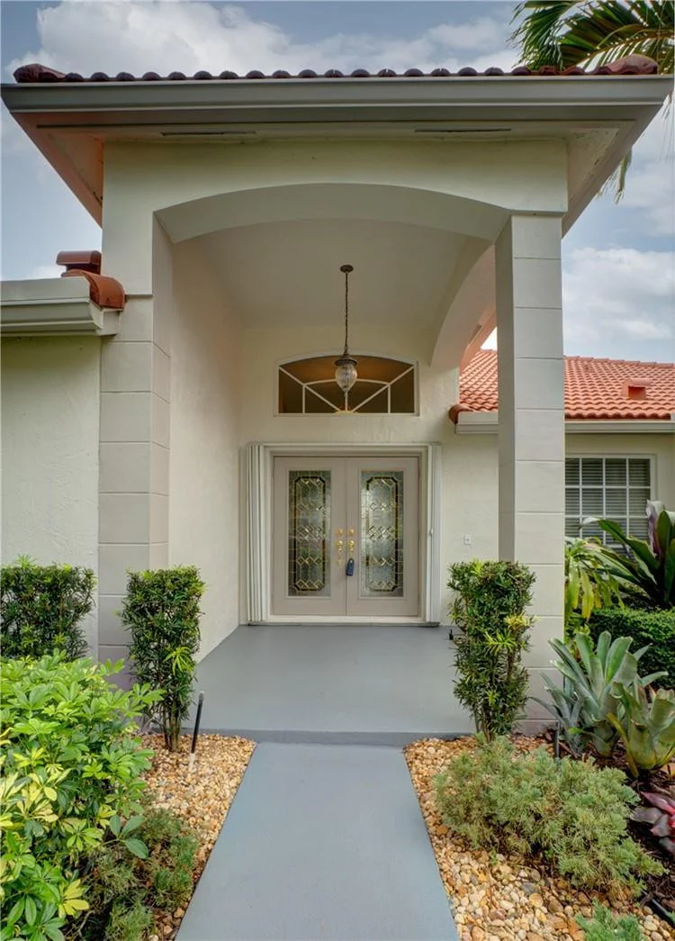 Photo of 787 Lake Boulevard
