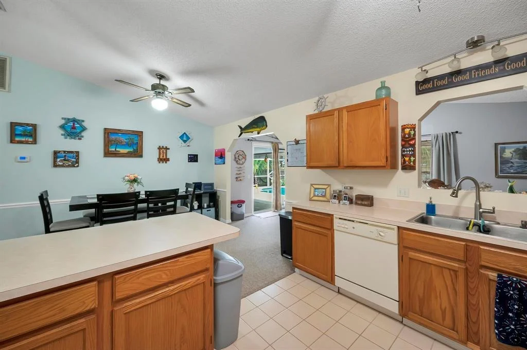 Photo of 8305 North Blvd