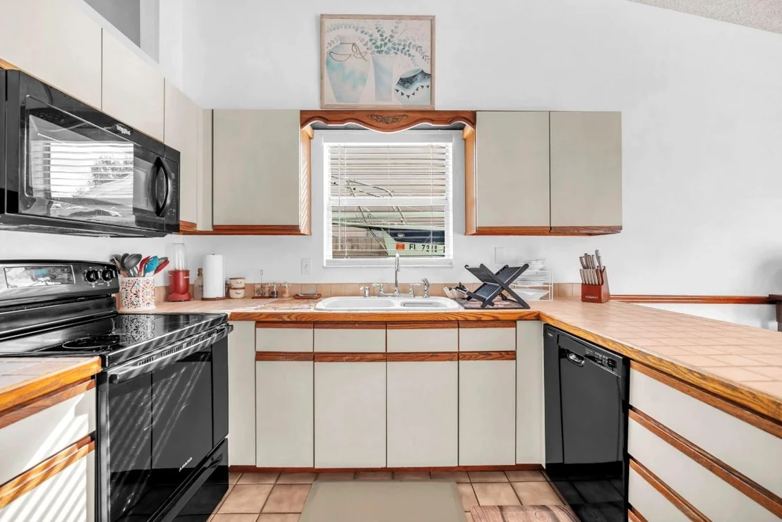 Photo of 5235 Edgewood Drive