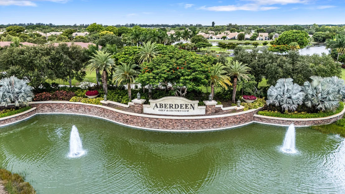 Photo of 7219 Le Chalet Boulevard