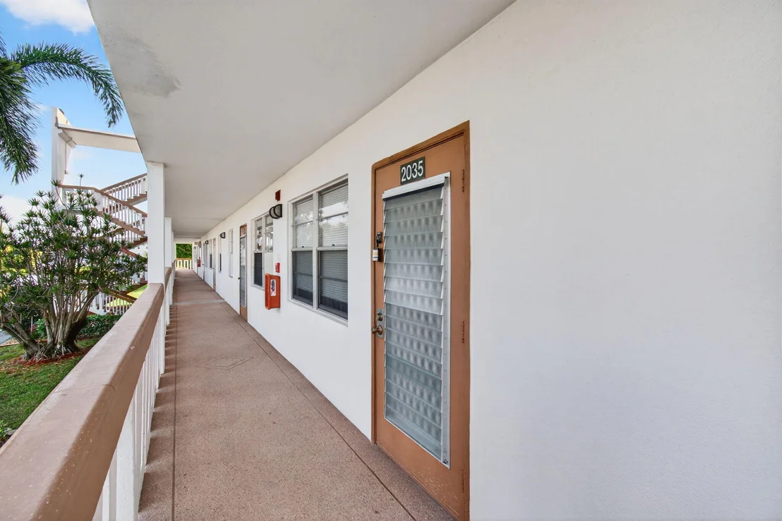 Photo of 2035 Cornwall B