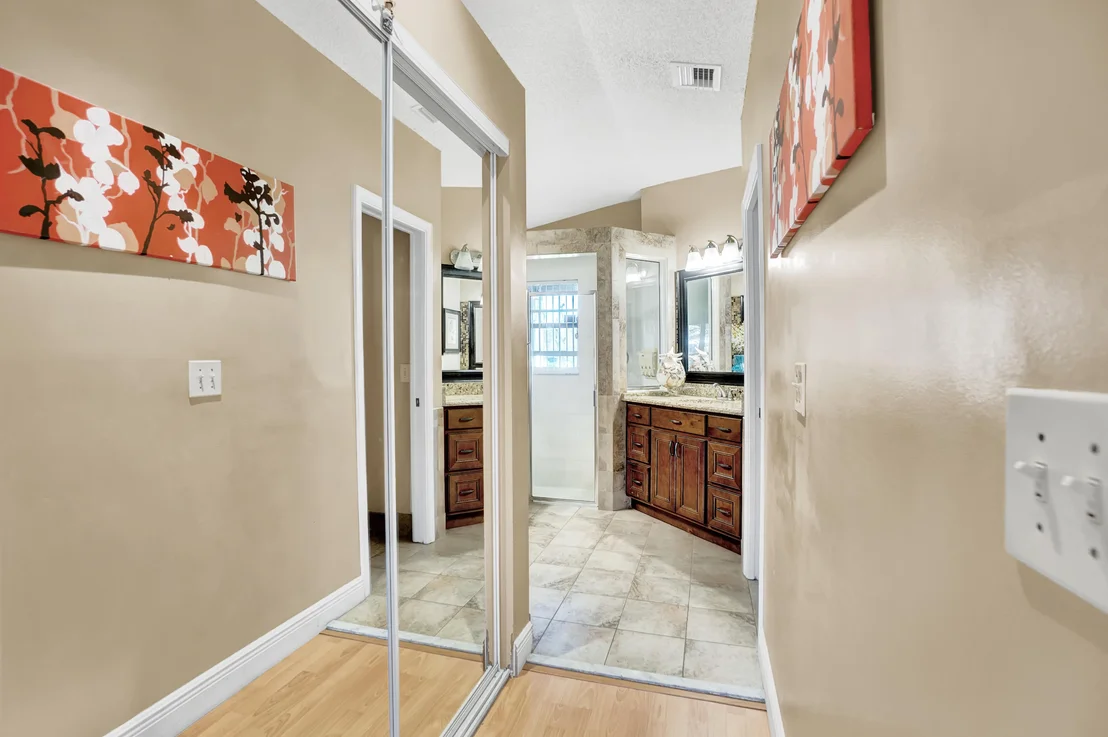 Photo of 7880 Manor Forest Lane