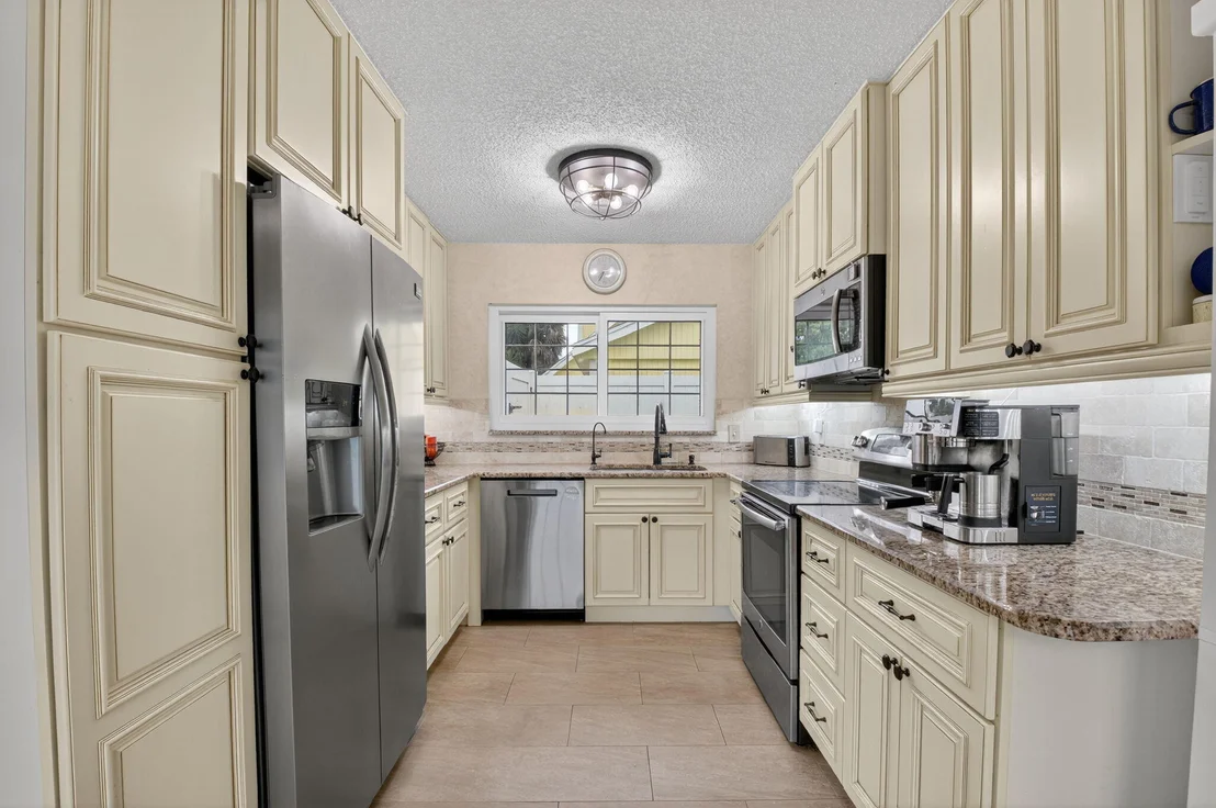 Photo of 9286 Longmeadow Circle
