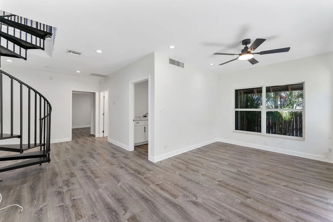 Photo of 7044 Thompson Road