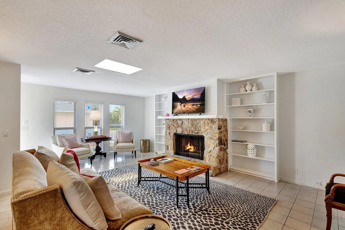 Photo of 430 Mars Way