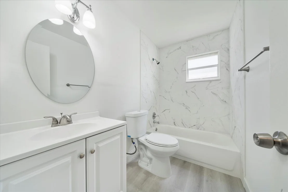 Photo of 421 Oak Street