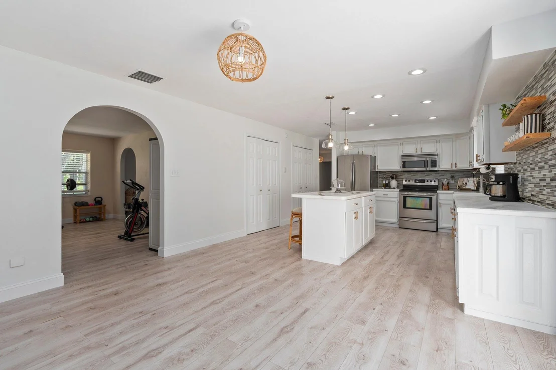 Photo of 2900 Grove Drive