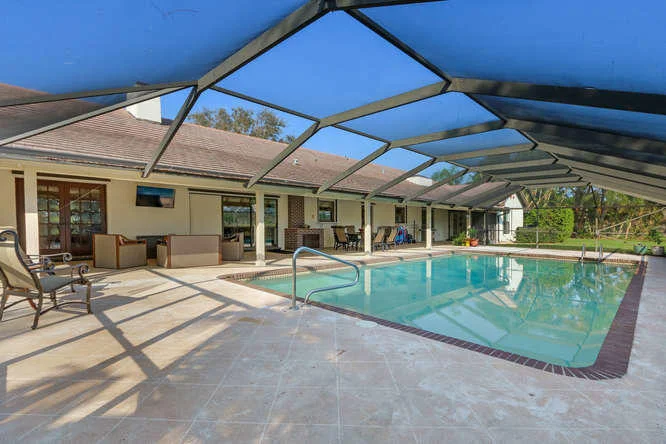 Photo of 160 SE Turtle Creek Drive