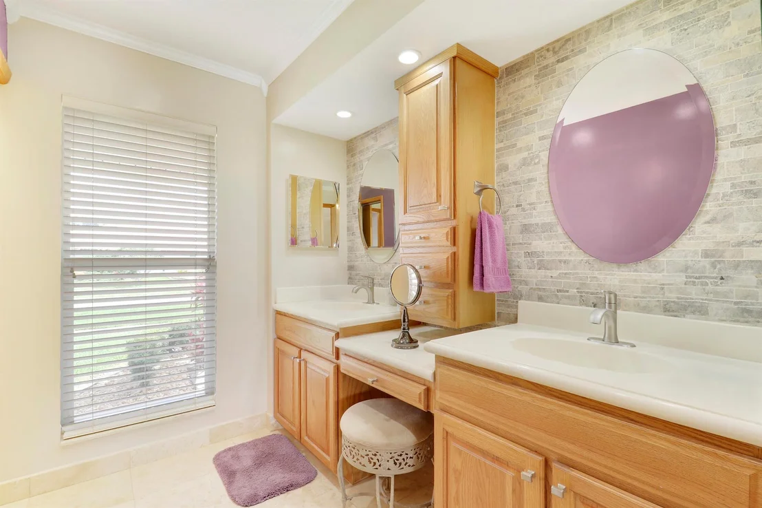 Photo of 18639 Anchor Drive