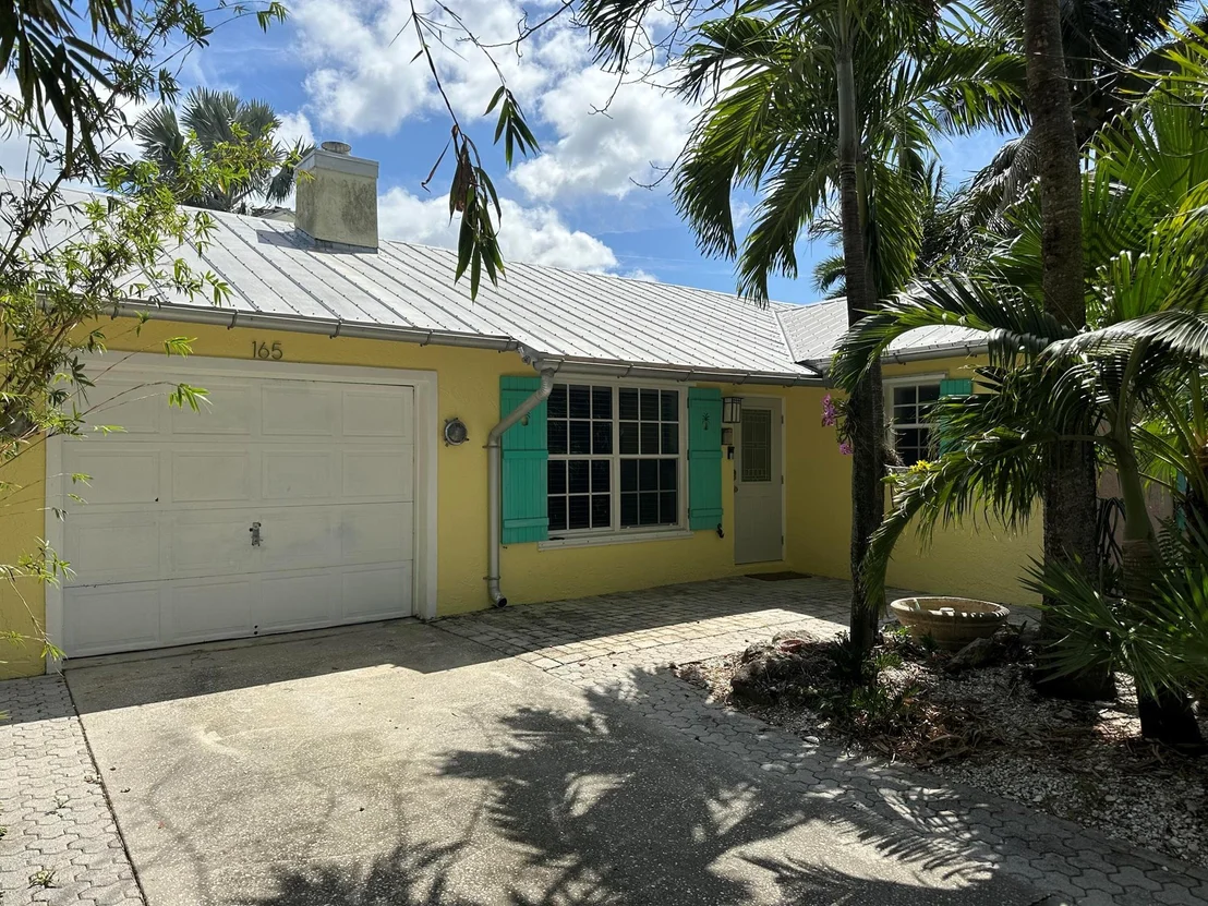 Photo of 165 Lakeside Drive