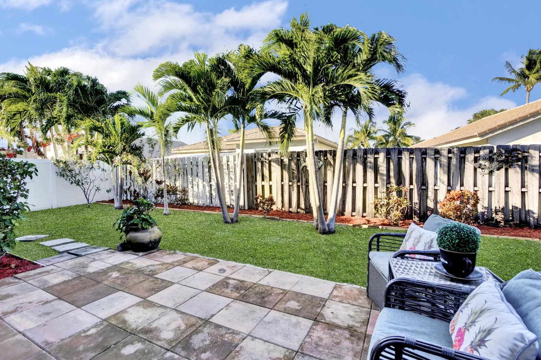 Photo of 7880 Manor Forest Lane