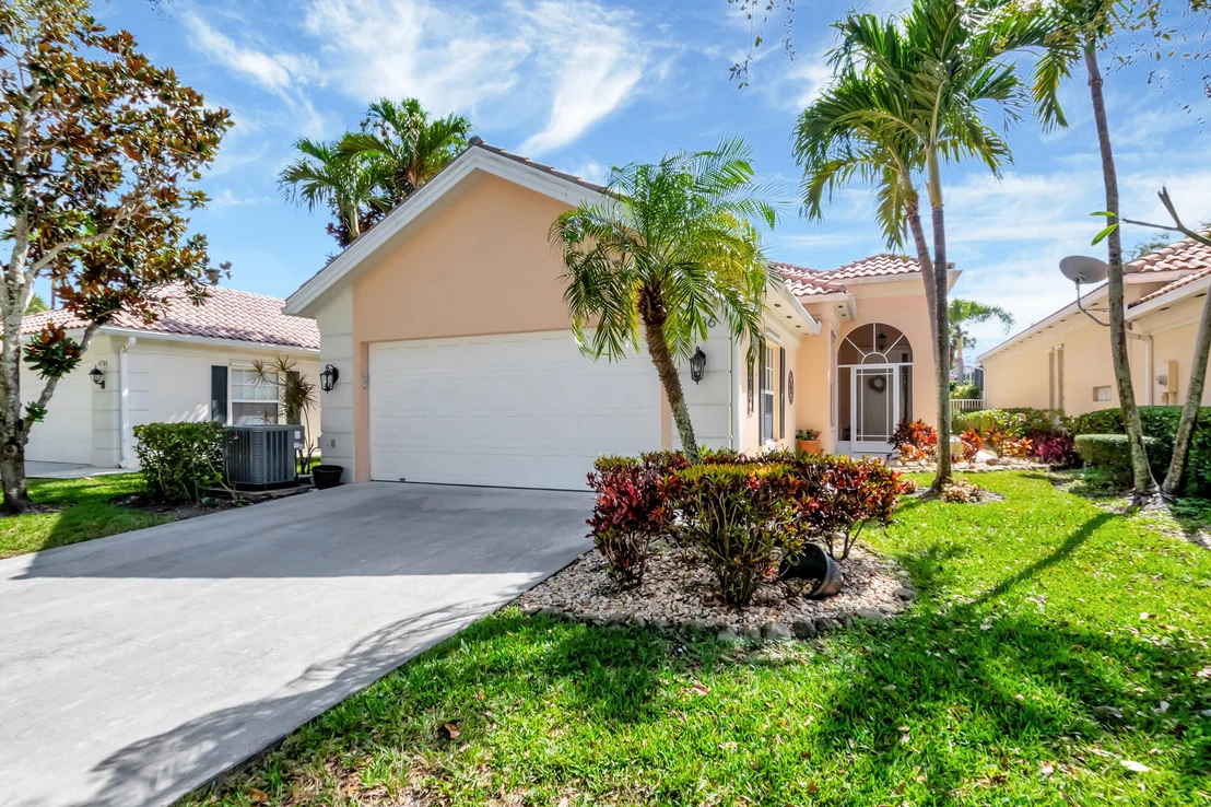 Photo of 4786 Temple Drive