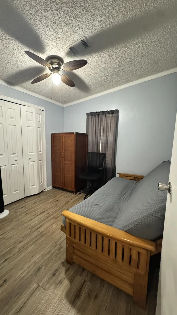 Photo of 23039 Watergate Circle
