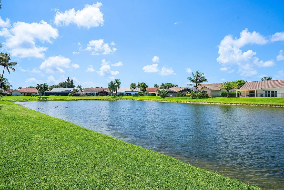 Photo of 9295 Sun Pointe Drive
