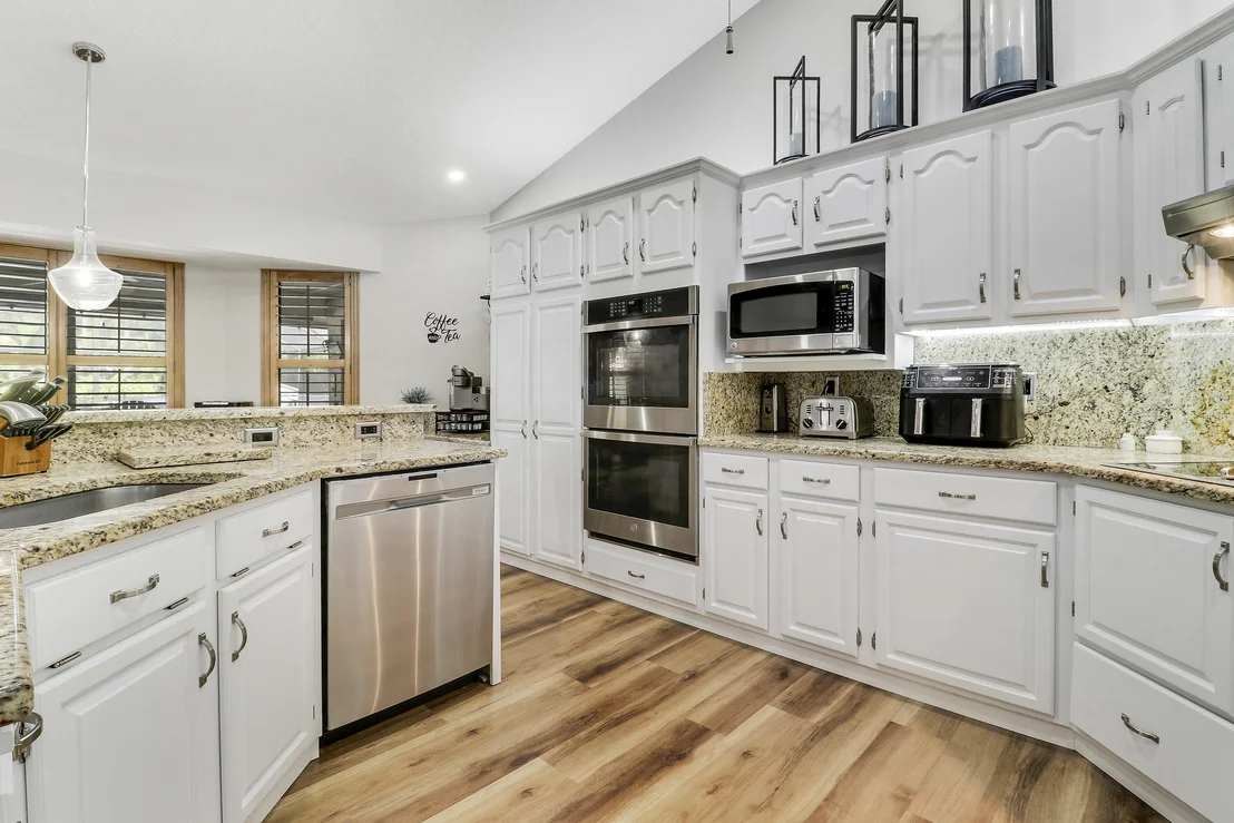 Photo of 15421 110th Avenue N