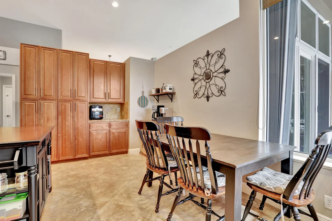 Photo of 5648 NW 100th Way