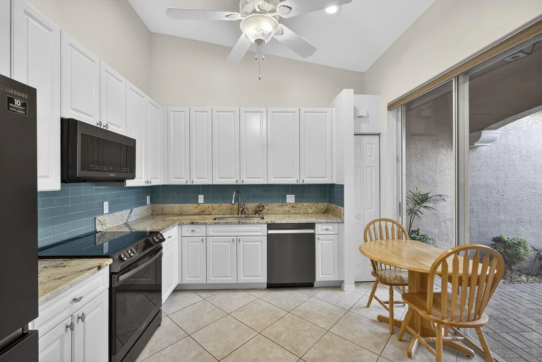 Photo of 8638 Lineyard Cay