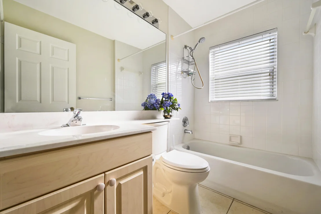 Photo of 5867 Royal Isles Boulevard