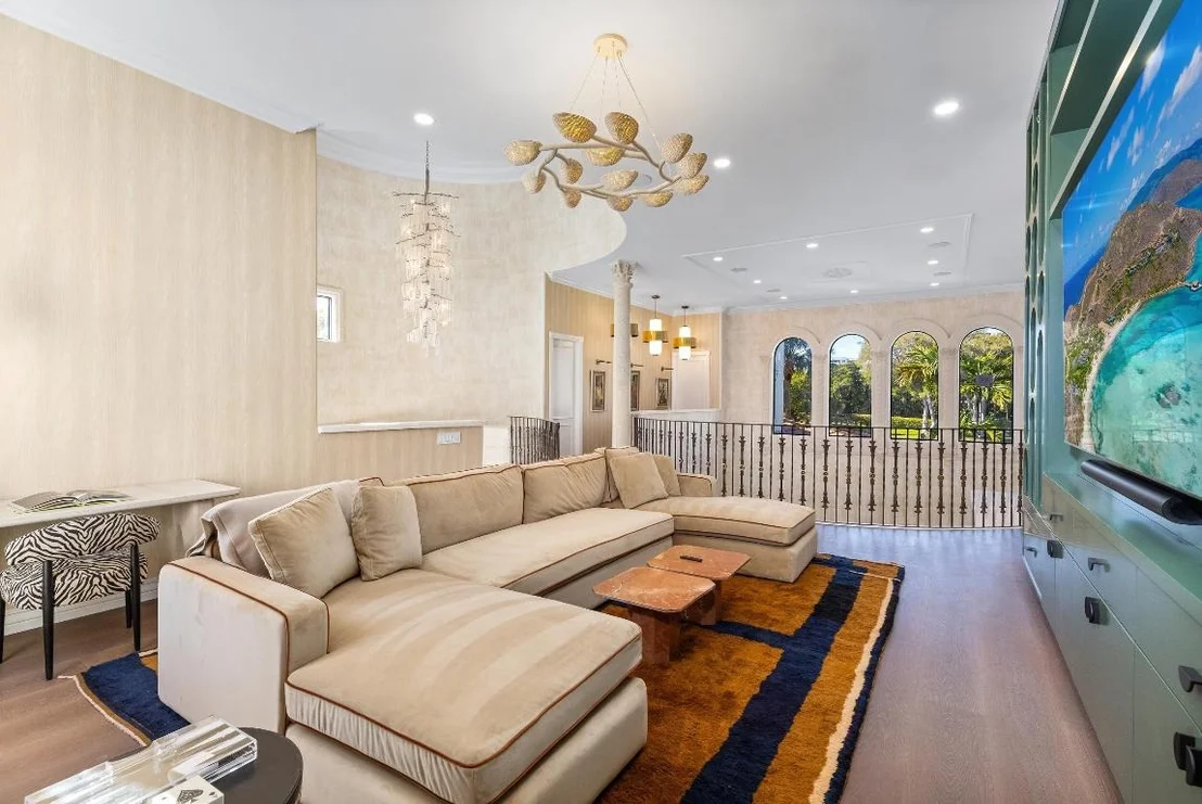 Photo of 422 Addison Park Lane