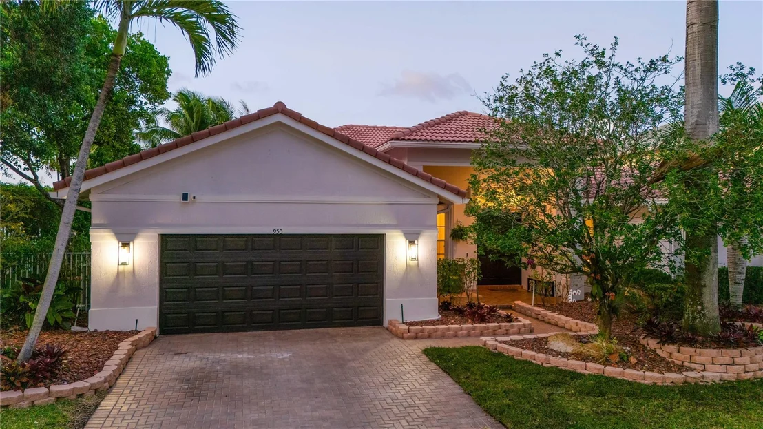 Photo of 950 Marina Drive