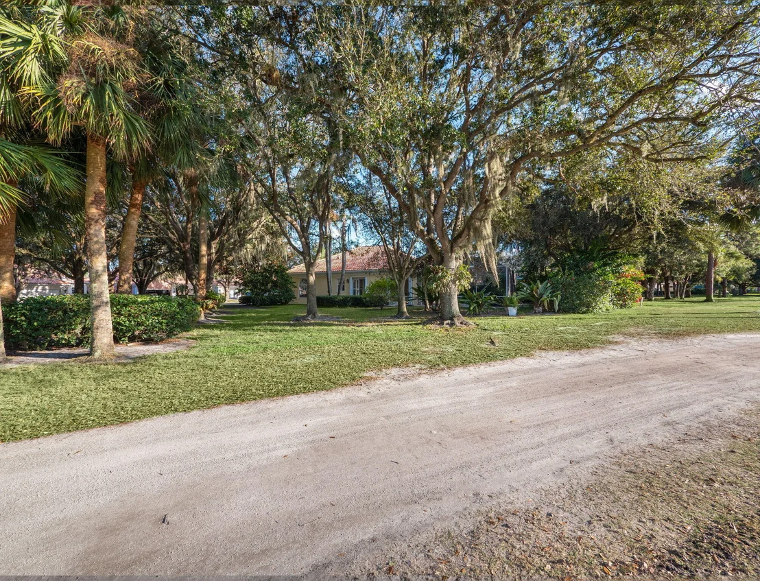 Photo of 1590 SW Balmoral Trace