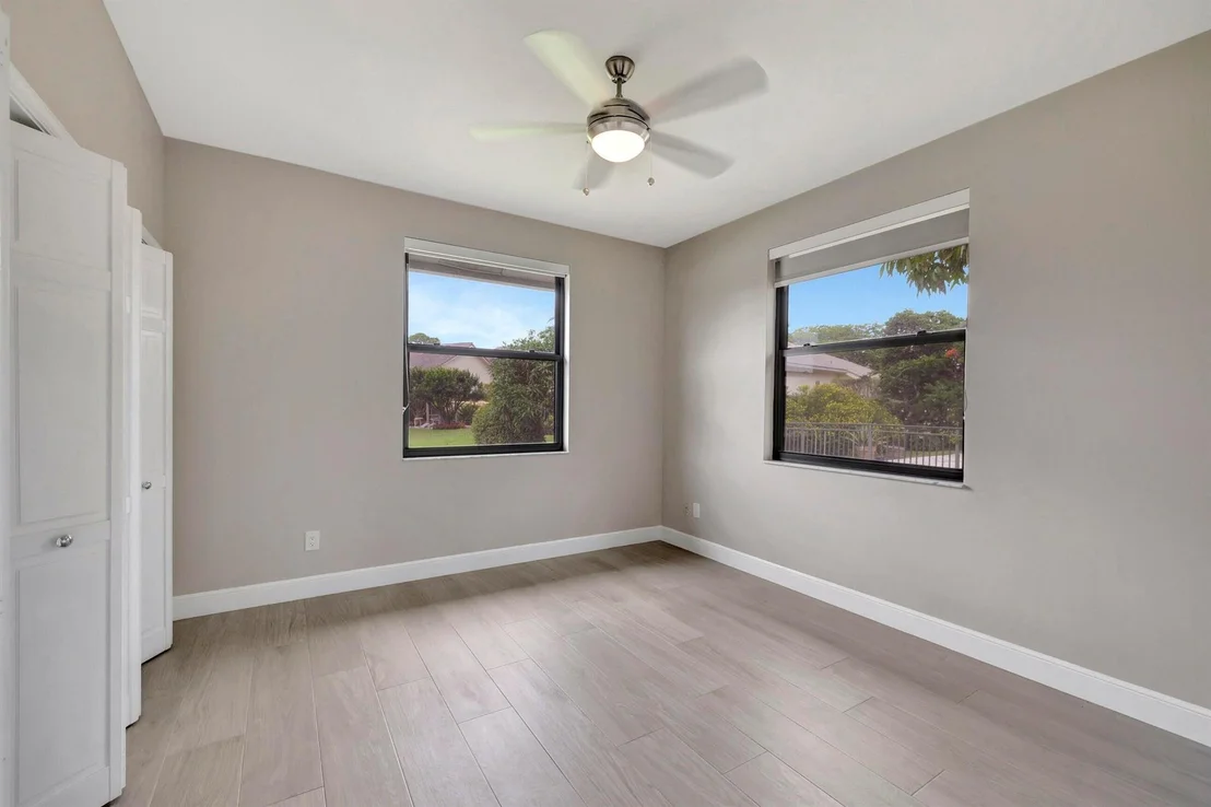 Photo of 4875 Hunters Way